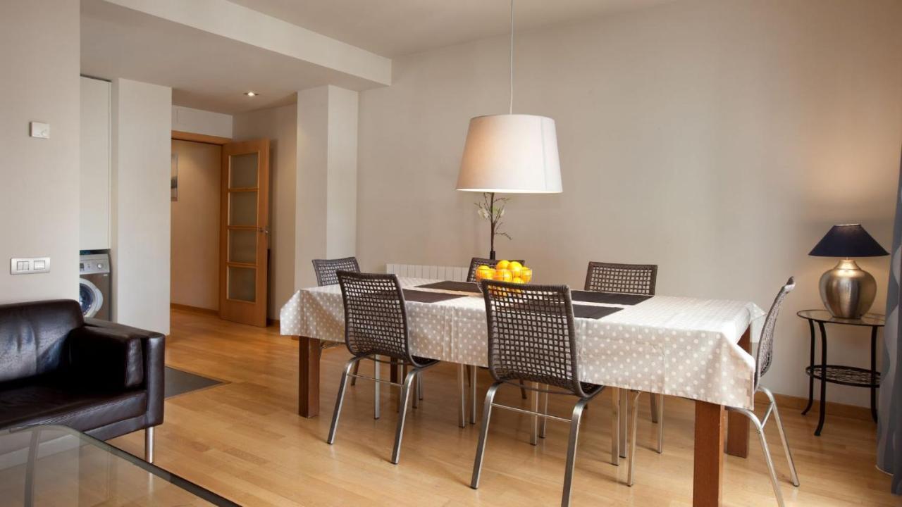 Mar Bella Beach Apartments Барселона Екстер'єр фото